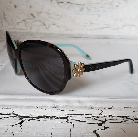 Tiffany & Co. Accessories - Tiffany & Co. Sunglasses Daisy TF4068 NA002